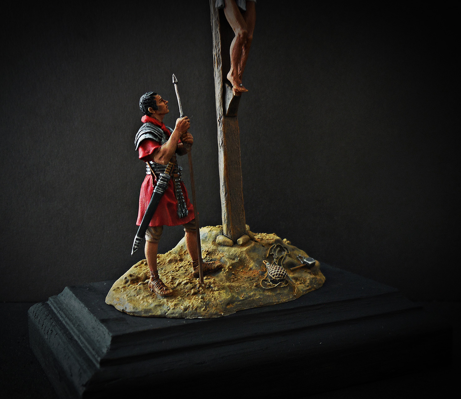 Dioramas and Vignettes: The Crucifixion, photo #8