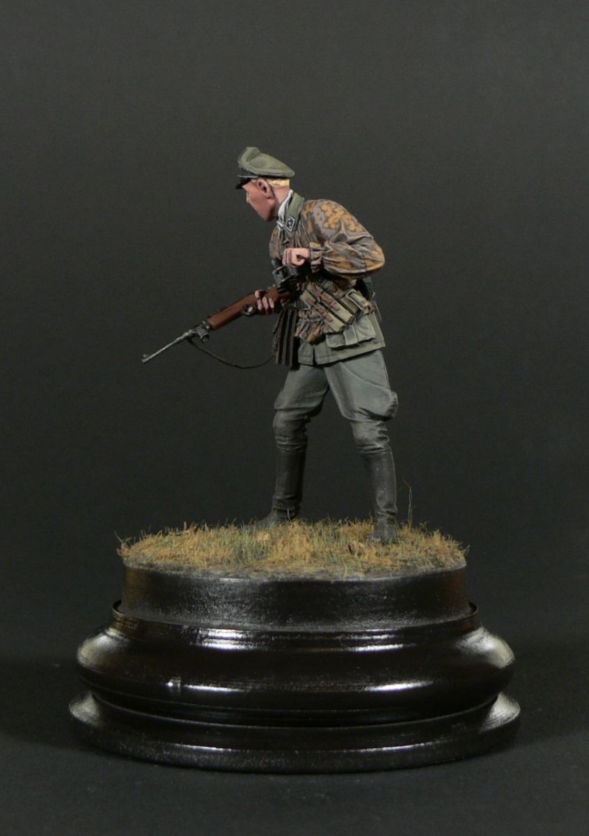 Figures: German Officer, photo #2