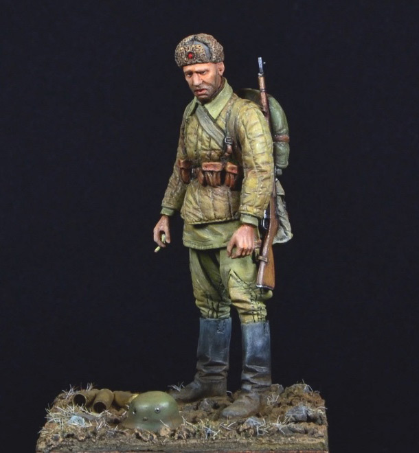 Figures: Soviet soldier