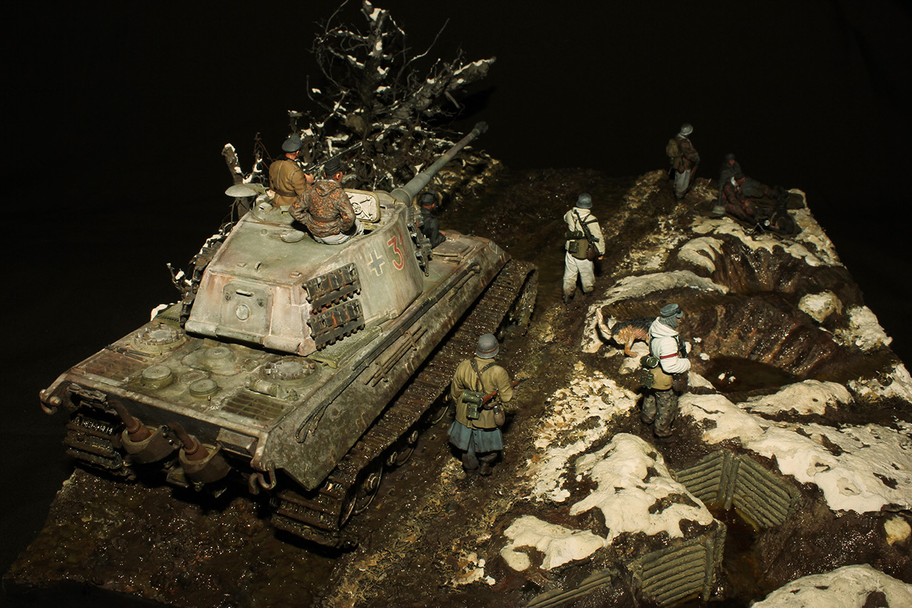 Dioramas and Vignettes: The Last Effort, photo #1