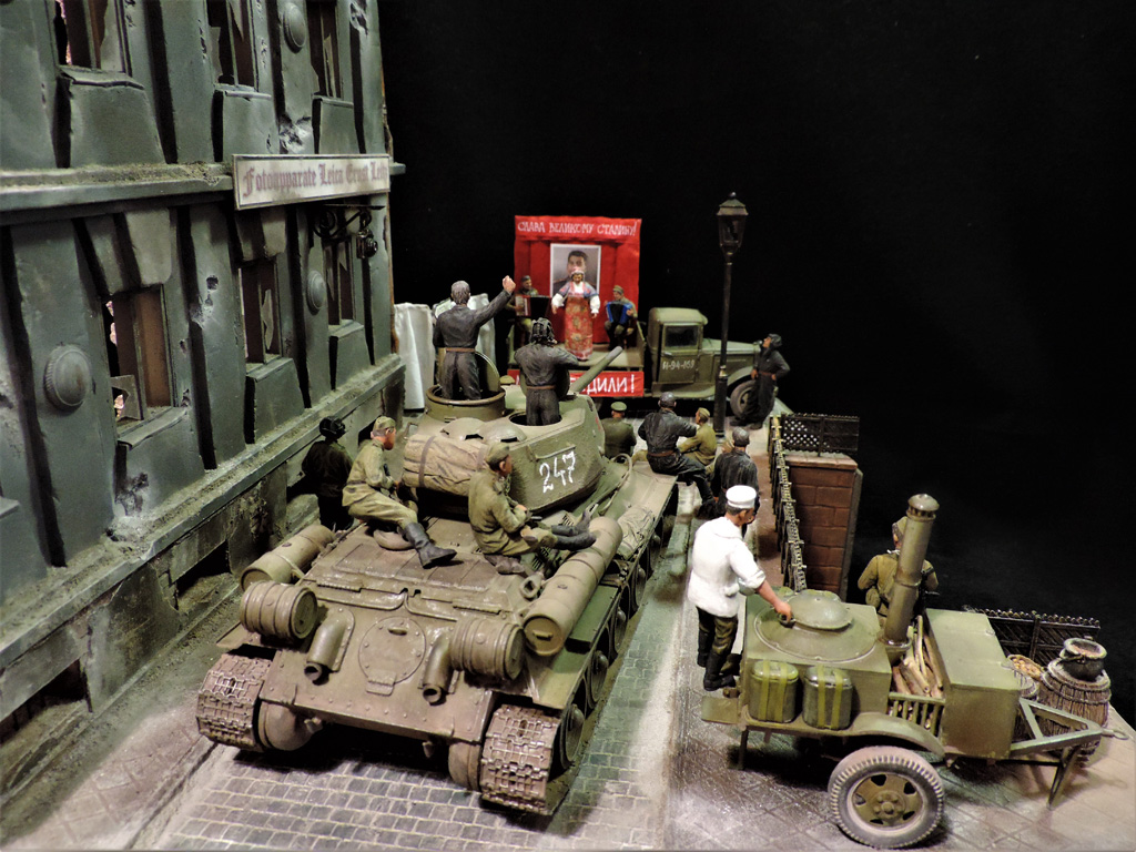 Dioramas and Vignettes: Let us live and sing, photo #10