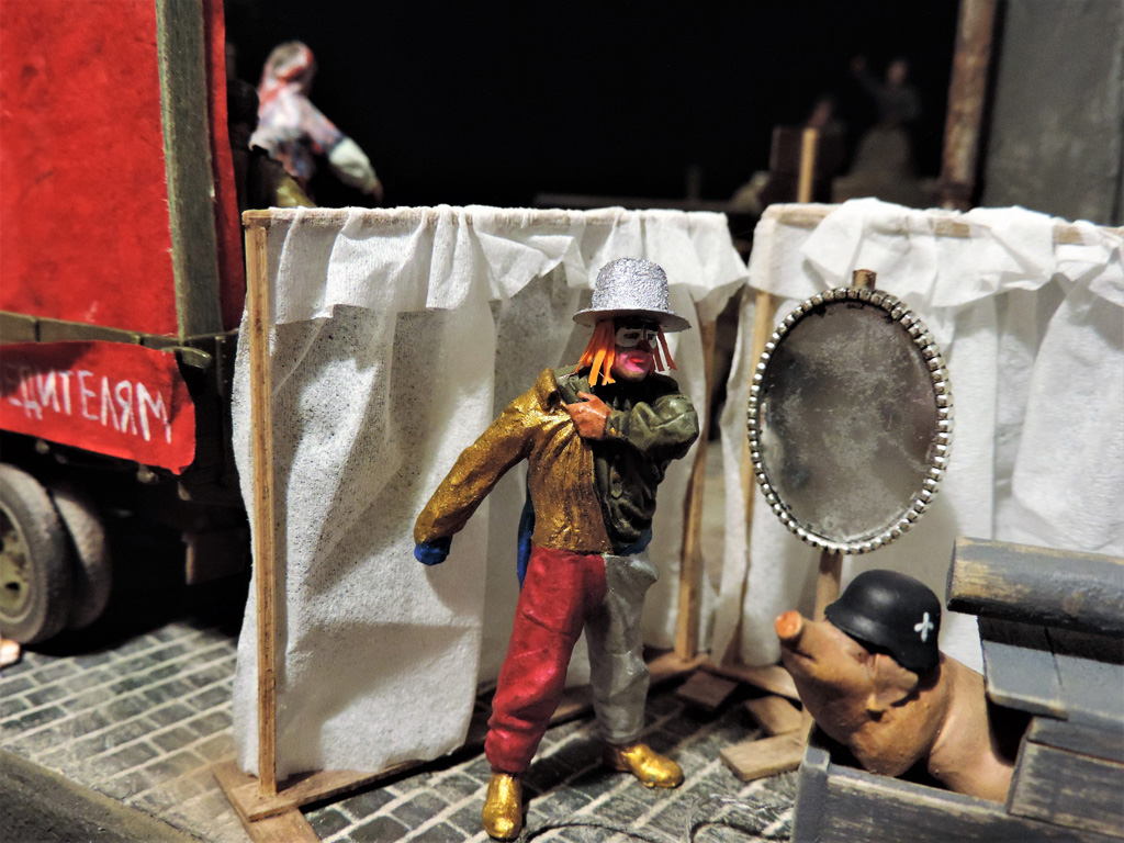 Dioramas and Vignettes: Let us live and sing, photo #24