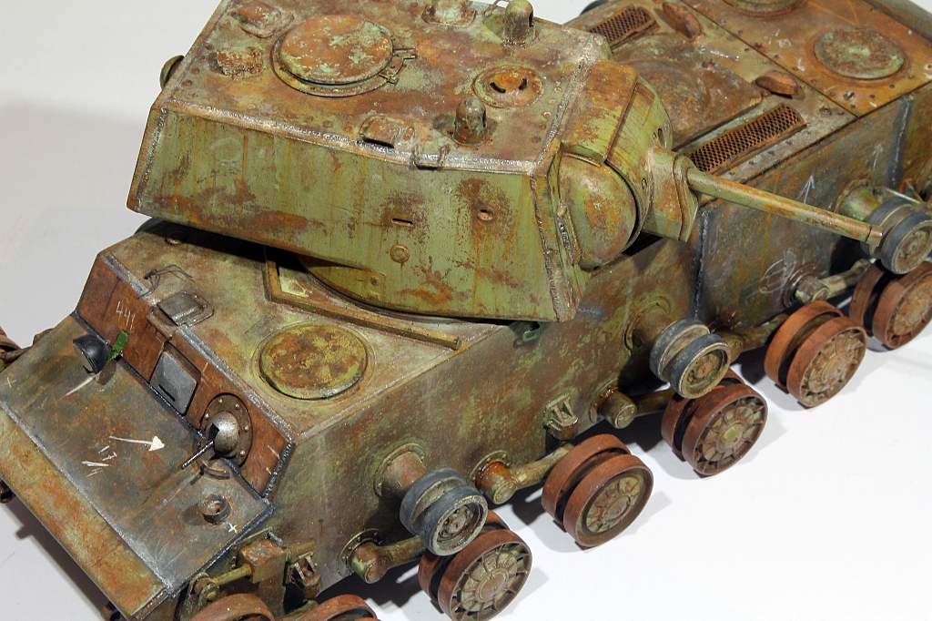 Dioramas and Vignettes: KV-1 at restoration, photo #20