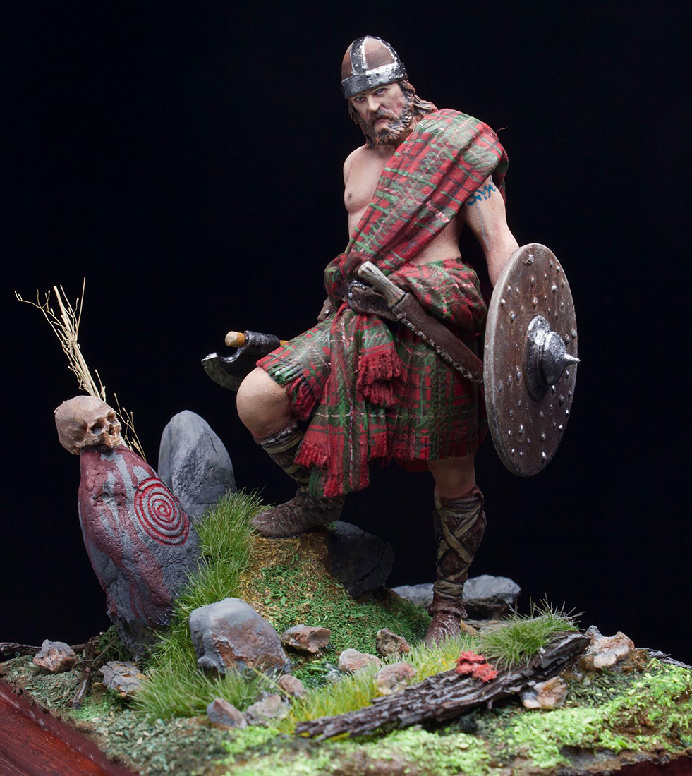 Figures: Highlander, 12-13th A.D., photo #4