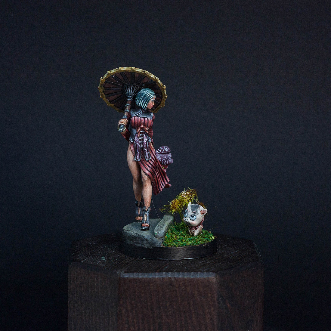 Miscellaneous: Lady Dragon, photo #2