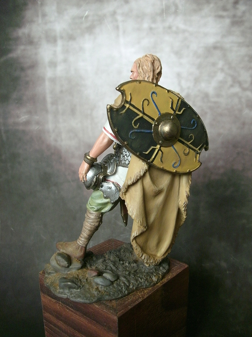 Figures: Marcomanic noble warrior, 1-2A.D., photo #4
