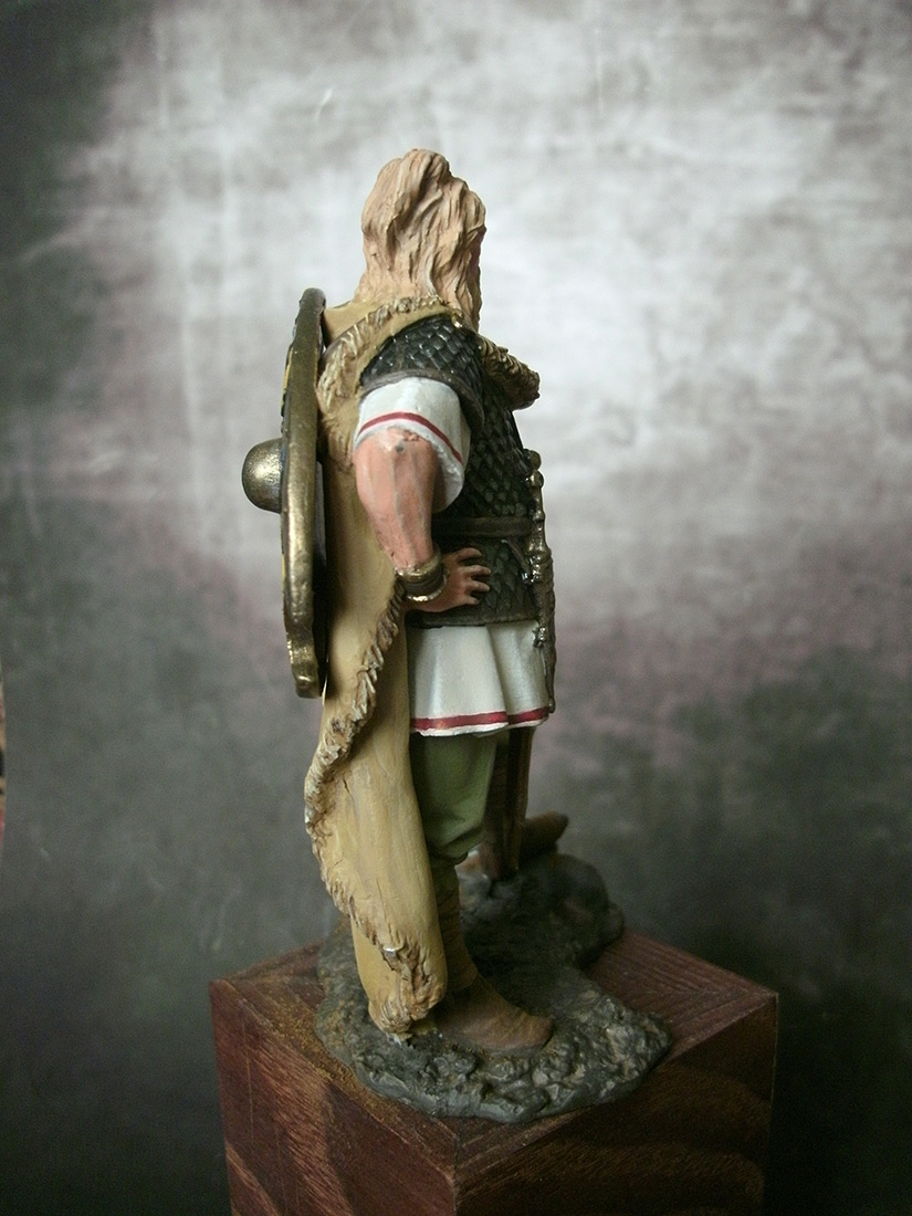 Figures: Marcomanic noble warrior, 1-2A.D., photo #6