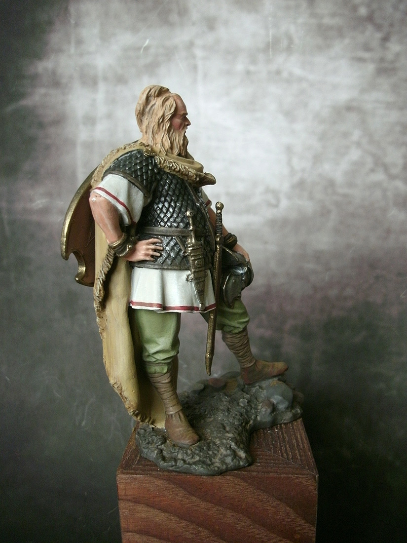 Figures: Marcomanic noble warrior, 1-2A.D., photo #7