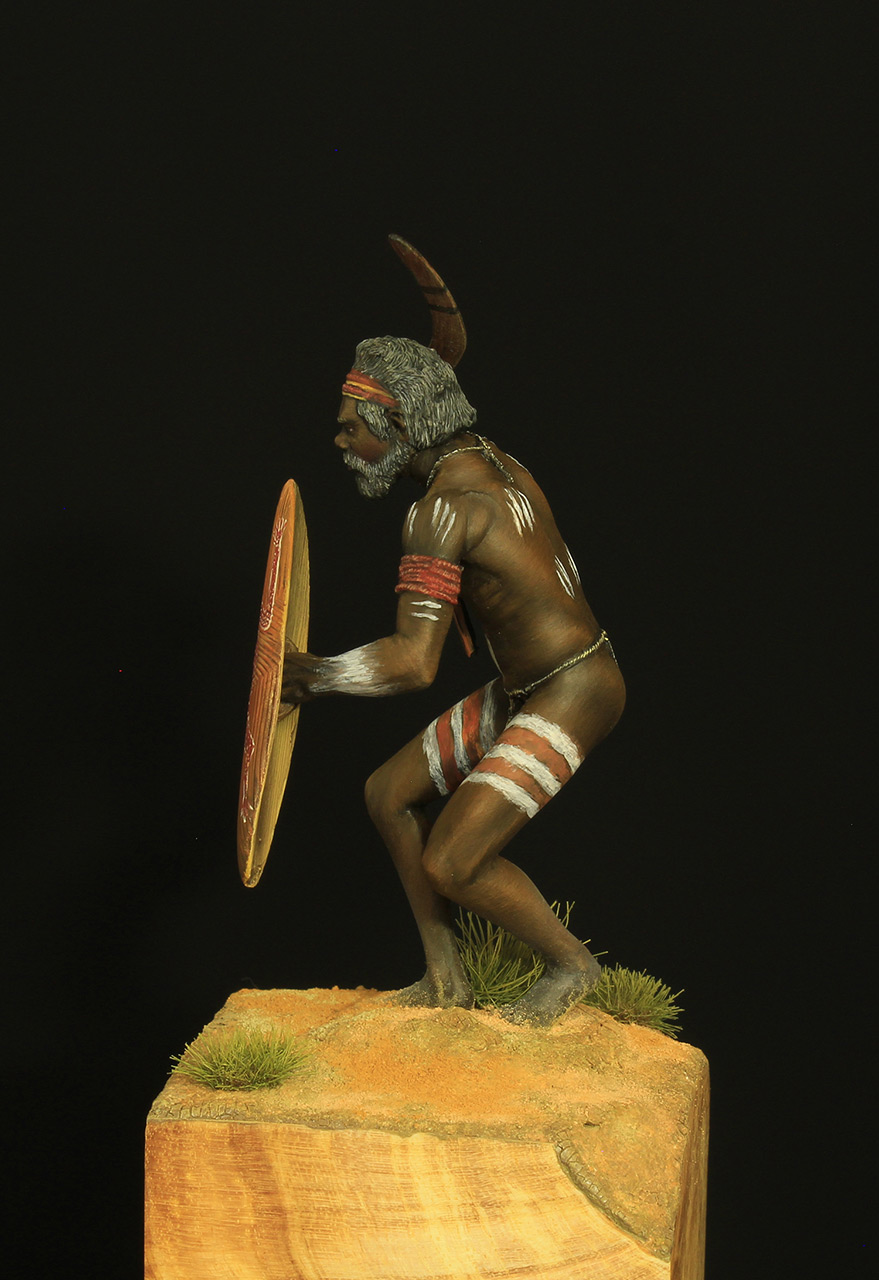 Figures: Australian aborigine, photo #3