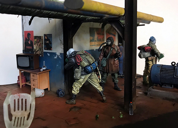 Dioramas and Vignettes: Emergency group