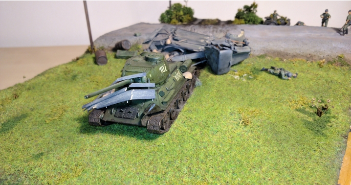 Dioramas and Vignettes: Four tankmen and dog. Betting with Death, photo #11
