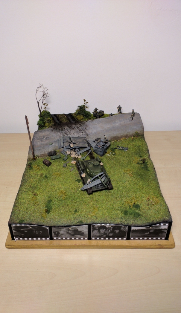 Dioramas and Vignettes: Four tankmen and dog. Betting with Death, photo #4