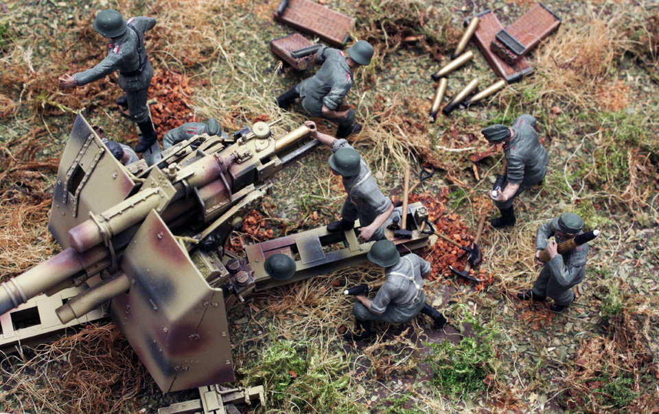 Dioramas and Vignettes: Tanks at left!, photo #13