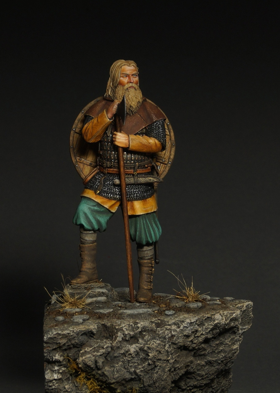 Figures: Old warrior, photo #1