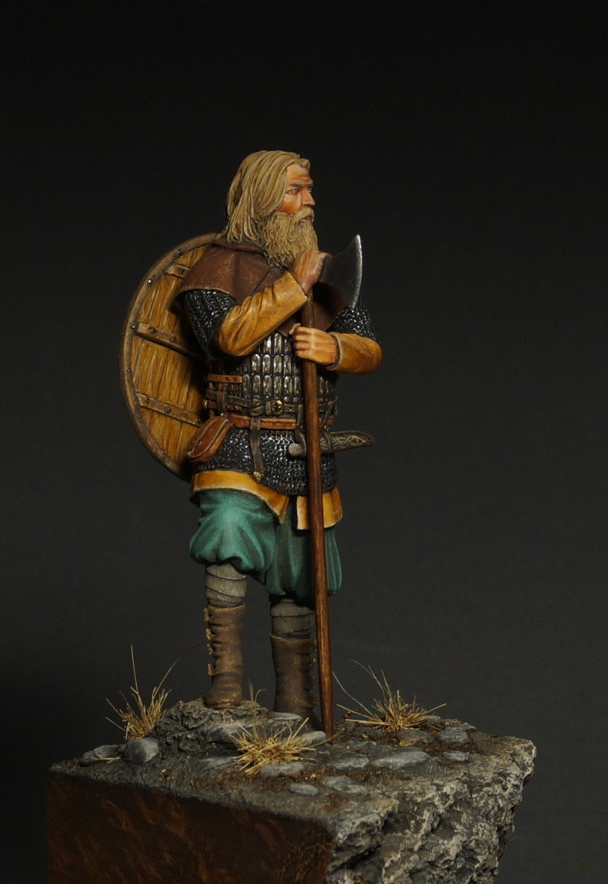 Figures: Old warrior, photo #2