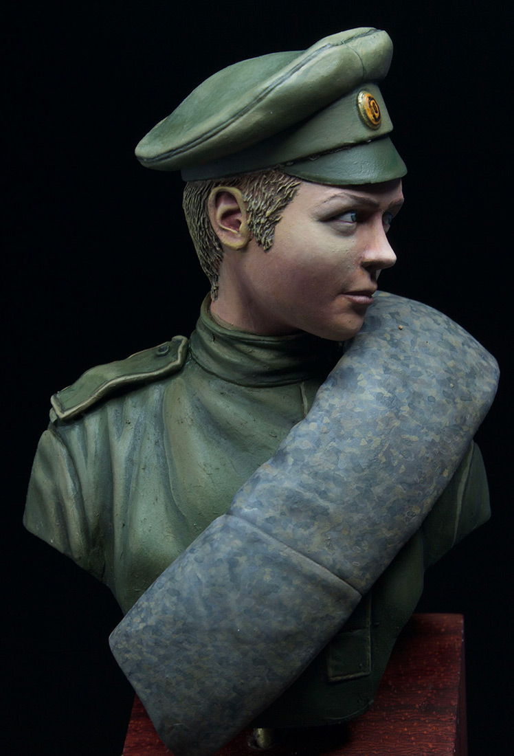Figures: Female death battalion trooper, 1917, photo #7
