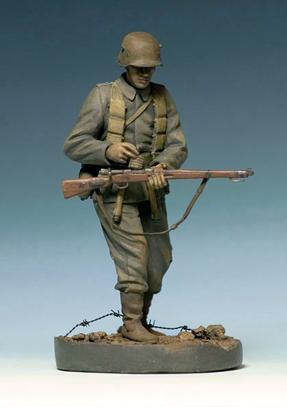 Figures: German Assault Trooper, 1917, photo #2