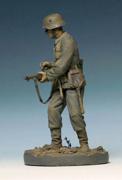 Figures: German Assault Trooper, 1917, photo #3