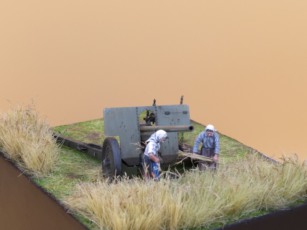 Dioramas and Vignettes: The Harvest, photo #3