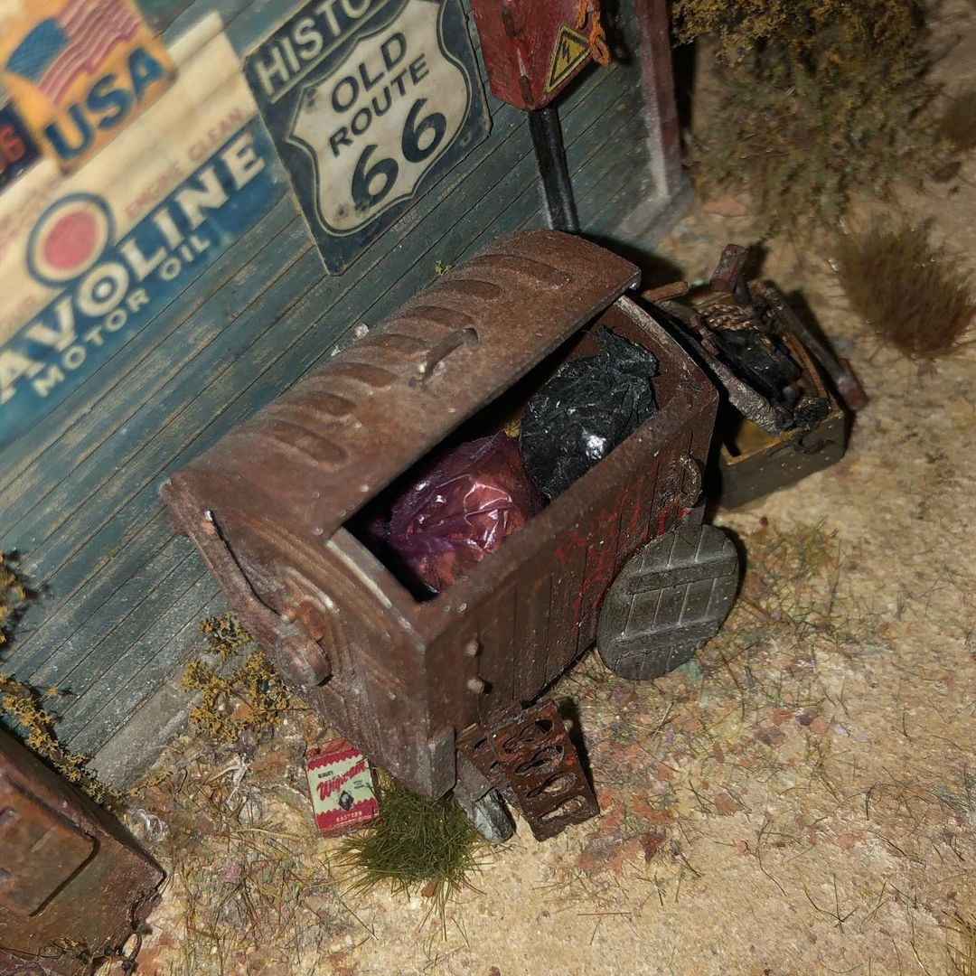 Dioramas and Vignettes: Gas station, photo #16