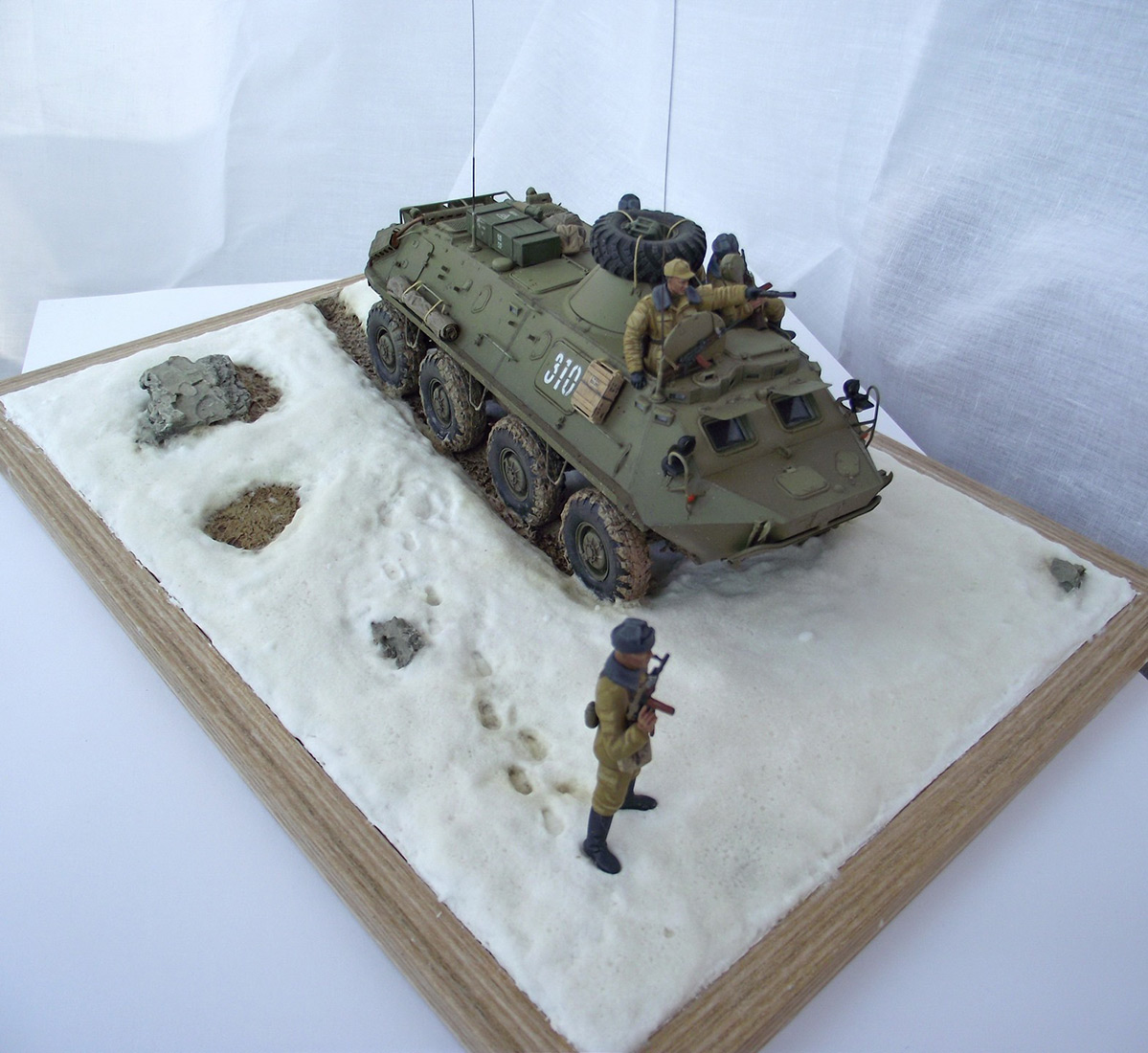 Dioramas and Vignettes: Within the 100-kilometers zone, photo #2