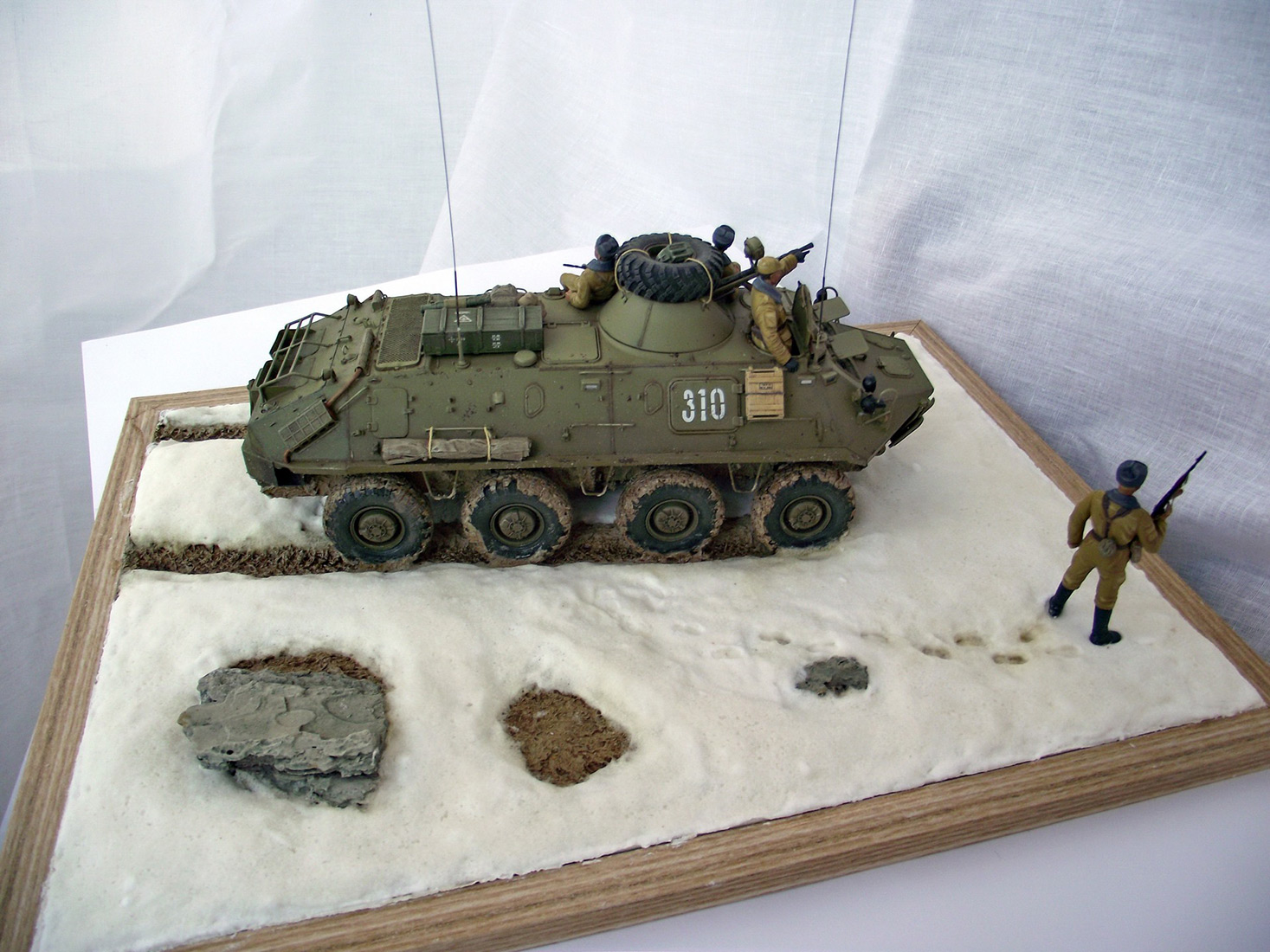 Dioramas and Vignettes: Within the 100-kilometers zone, photo #8