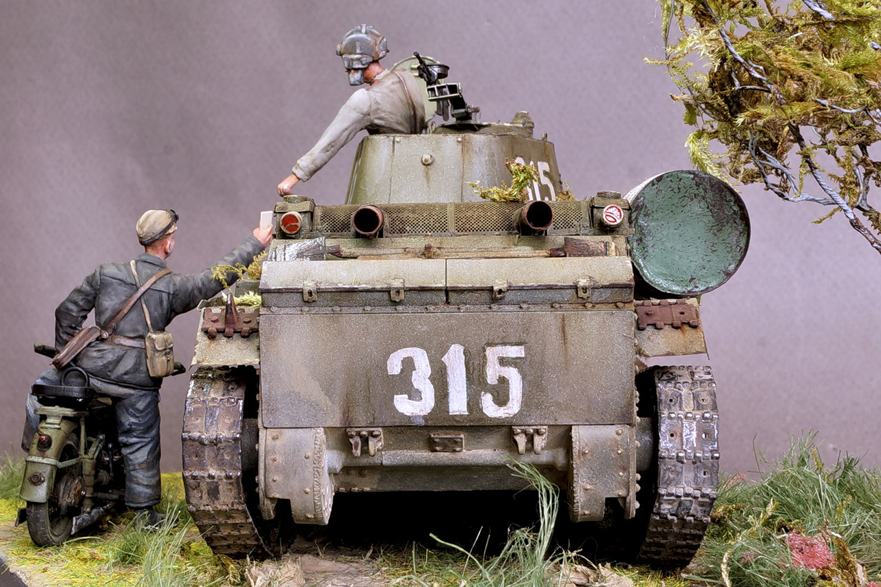 Dioramas and Vignettes: Message delivery. Manchuria, August 1945, photo #5