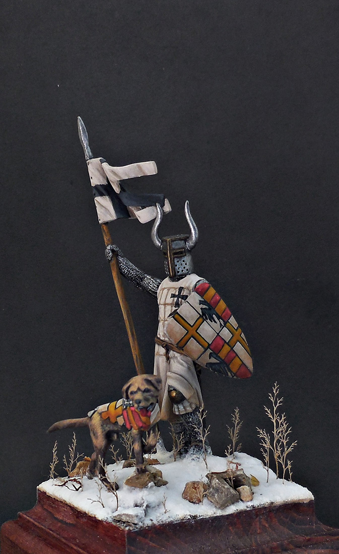 Figures: Teutonic knight, 12th AD, photo #3