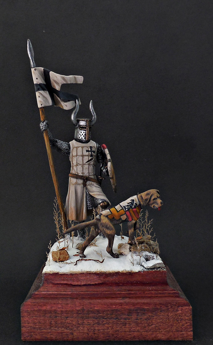 Figures: Teutonic knight, 12th AD, photo #9