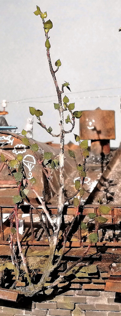 Dioramas and Vignettes: Old roof in the spring, photo #15