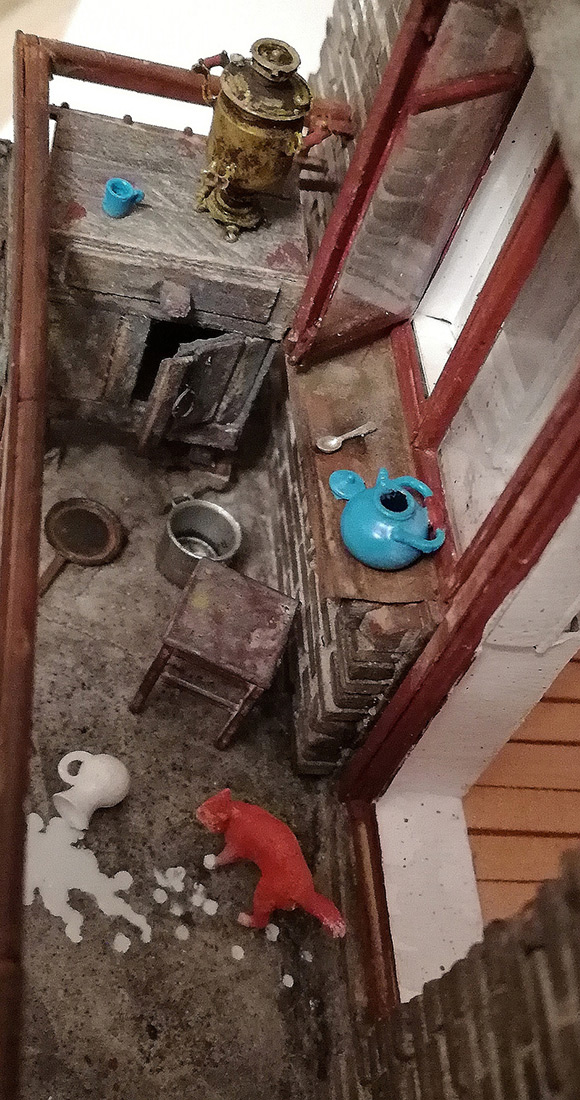 Dioramas and Vignettes: Old roof in the spring, photo #30