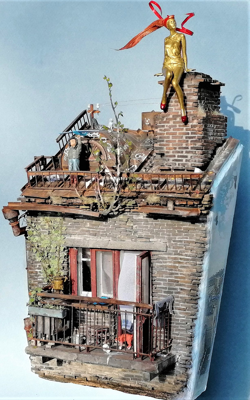Dioramas and Vignettes: Old roof in the spring, photo #4