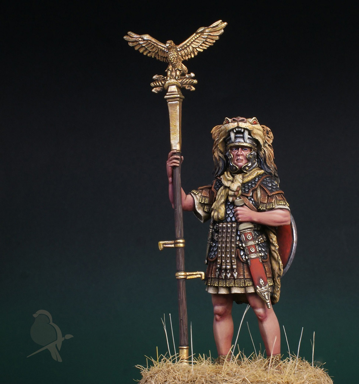 Figures: Roman legion aquilifer, I-II AD, photo #1
