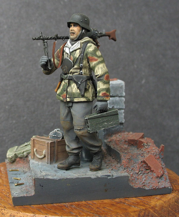Figures: German Machine Gunner, photo #2