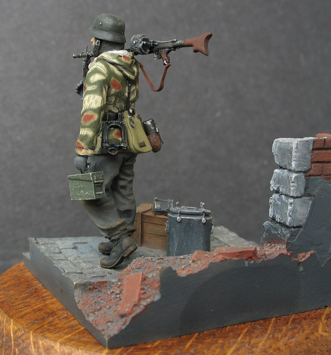 Figures: German Machine Gunner, photo #3