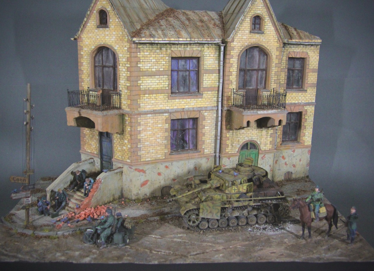 Dioramas and Vignettes: Hans, have we been here before? , photo #2