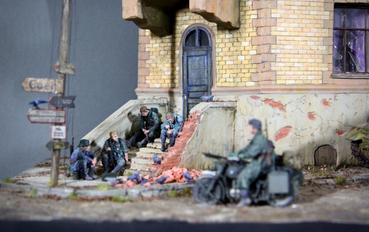 Dioramas and Vignettes: Hans, have we been here before? , photo #6