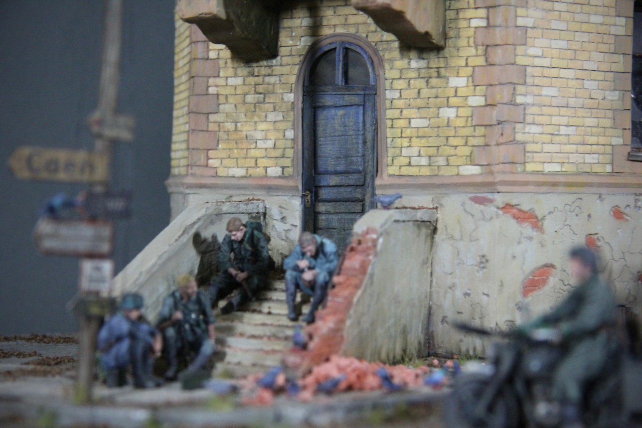 Dioramas and Vignettes: Hans, have we been here before? , photo #9