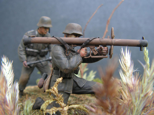 Dioramas and Vignettes: German Tank Hunters