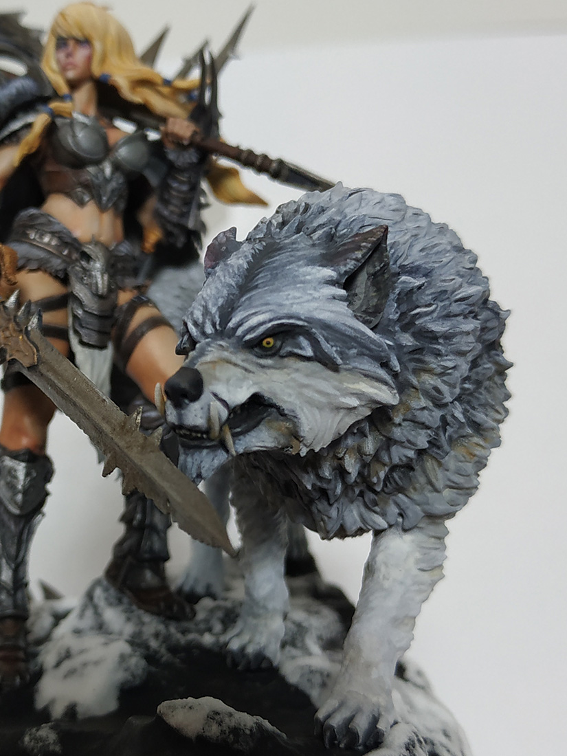 Figures: Female warrior with the wolf, photo #8