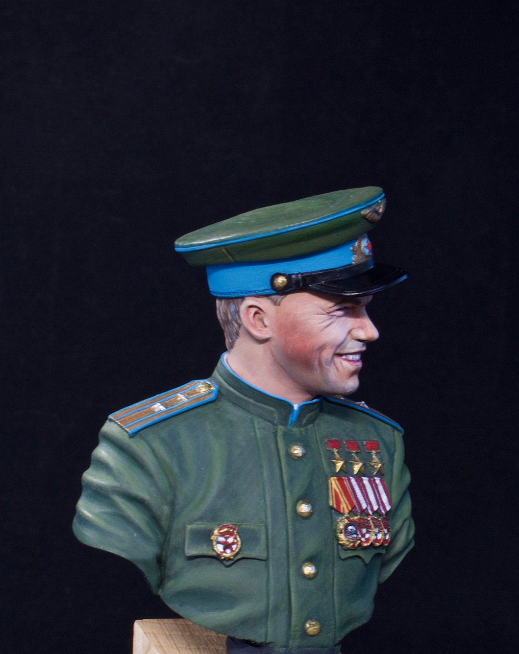 Figures: Ivan Kozhedub, photo #7