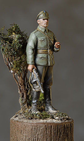 Figures: Ukrainian Insurgent Army Officer, photo #5