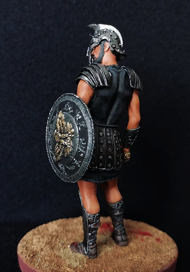Figures: Maximus, photo #3