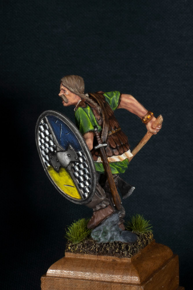 Figures: Celtic warrior, 5th BC, photo #1