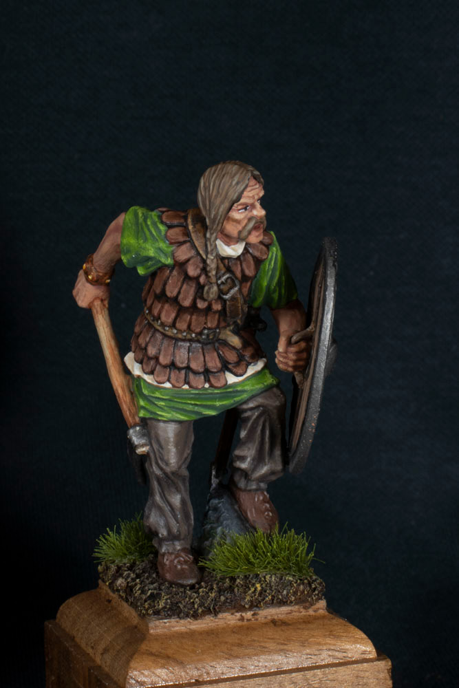 Figures: Celtic warrior, 5th BC, photo #2