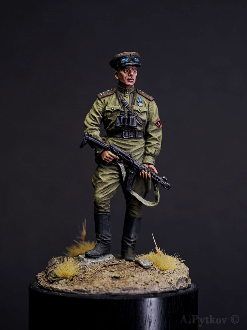 Figures: Soviet anti-tank unit officer, 1943-45, photo #2