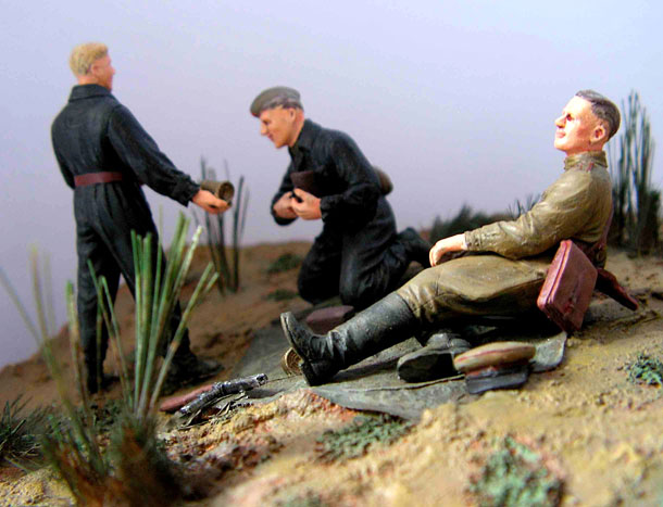 Dioramas and Vignettes: Lunch Break, photo #2