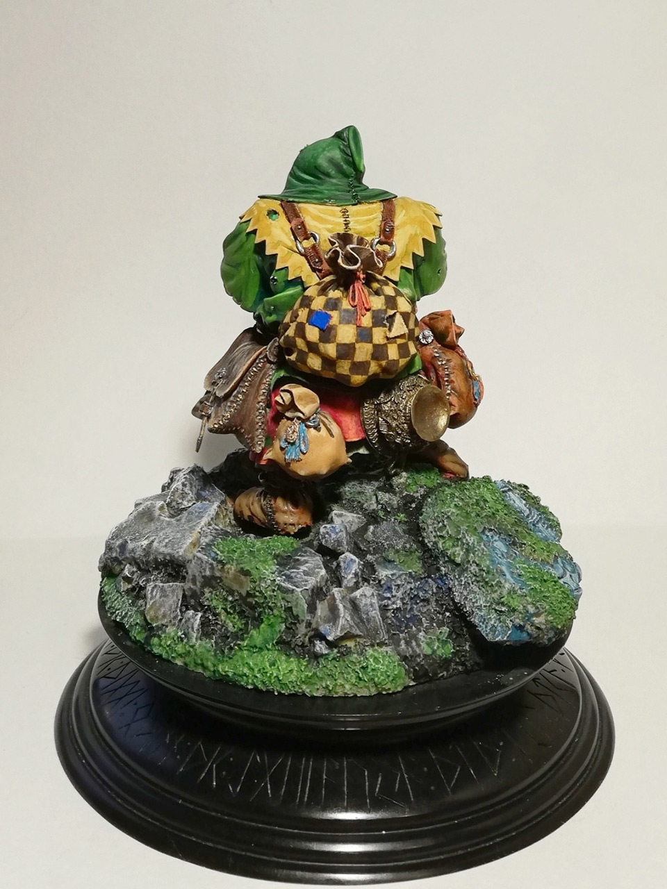 Miscellaneous: Dwarf the Grave Robber, photo #3