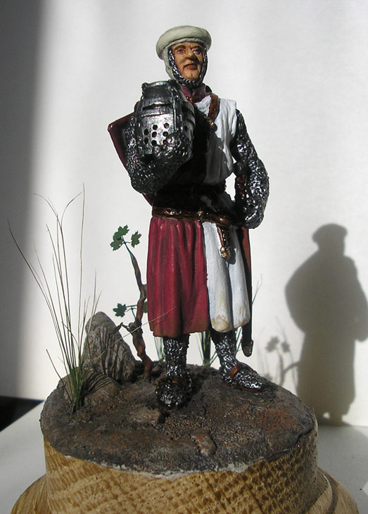 Figures: Knight, 13th century, photo #1
