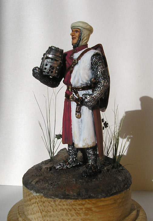 Figures: Knight, 13th century, photo #2